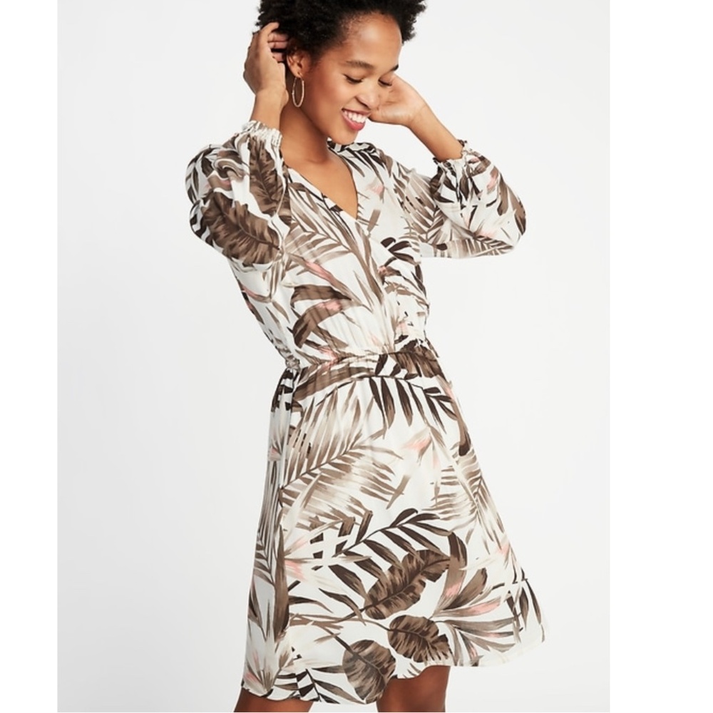 Old Navy Waist-Defined Cross-Front Crepe Dress - XS